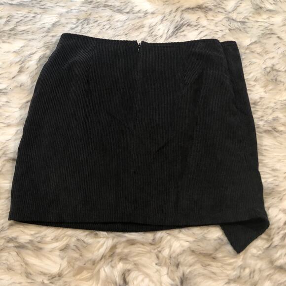 NWT LF. Rosebullet Black Cord Goth Mini Skirt - Picture 7 of 8